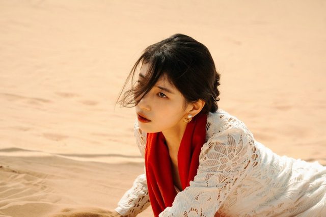 Suzy looks stunning in 'Genie, Make A Wish.' Visual