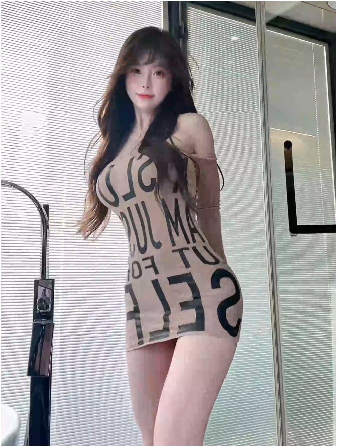 Hot girls launch a new trend, gamers are dazzled, hard to find a moment of peace 4 Hot girls in action
