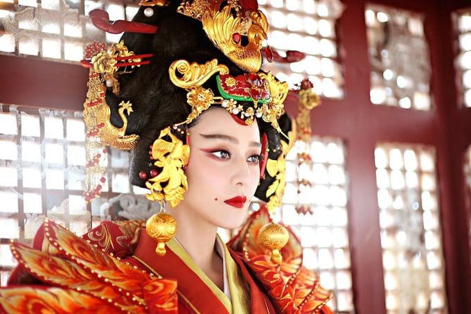 Vo Tac Thien as portrayed by Pham Bang Bang. AI-generated image of Vo Tac Thien, leaving viewers questioning its authenticity.