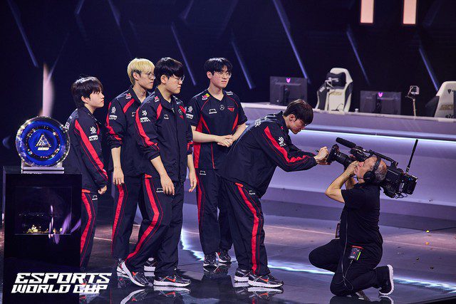 EWC 2024 success helps not only esports titles but also Riot Games. EWC 2024 success helps not only esports titles but also Riot Games.