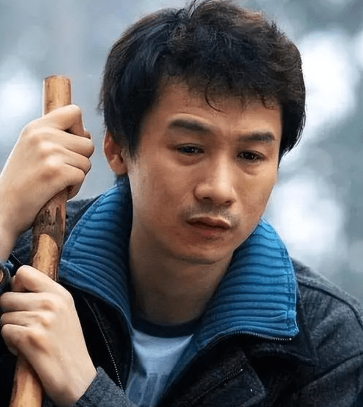 How is the South Star of the Heavenly Dragon Eight Parts declining due to the use of banned substances? 2 Cao Ho's struggles with substance abuse.