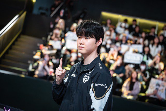 Chovy's connections with other team members have diminished significantly. Chovy's connections with other team members have diminished significantly.