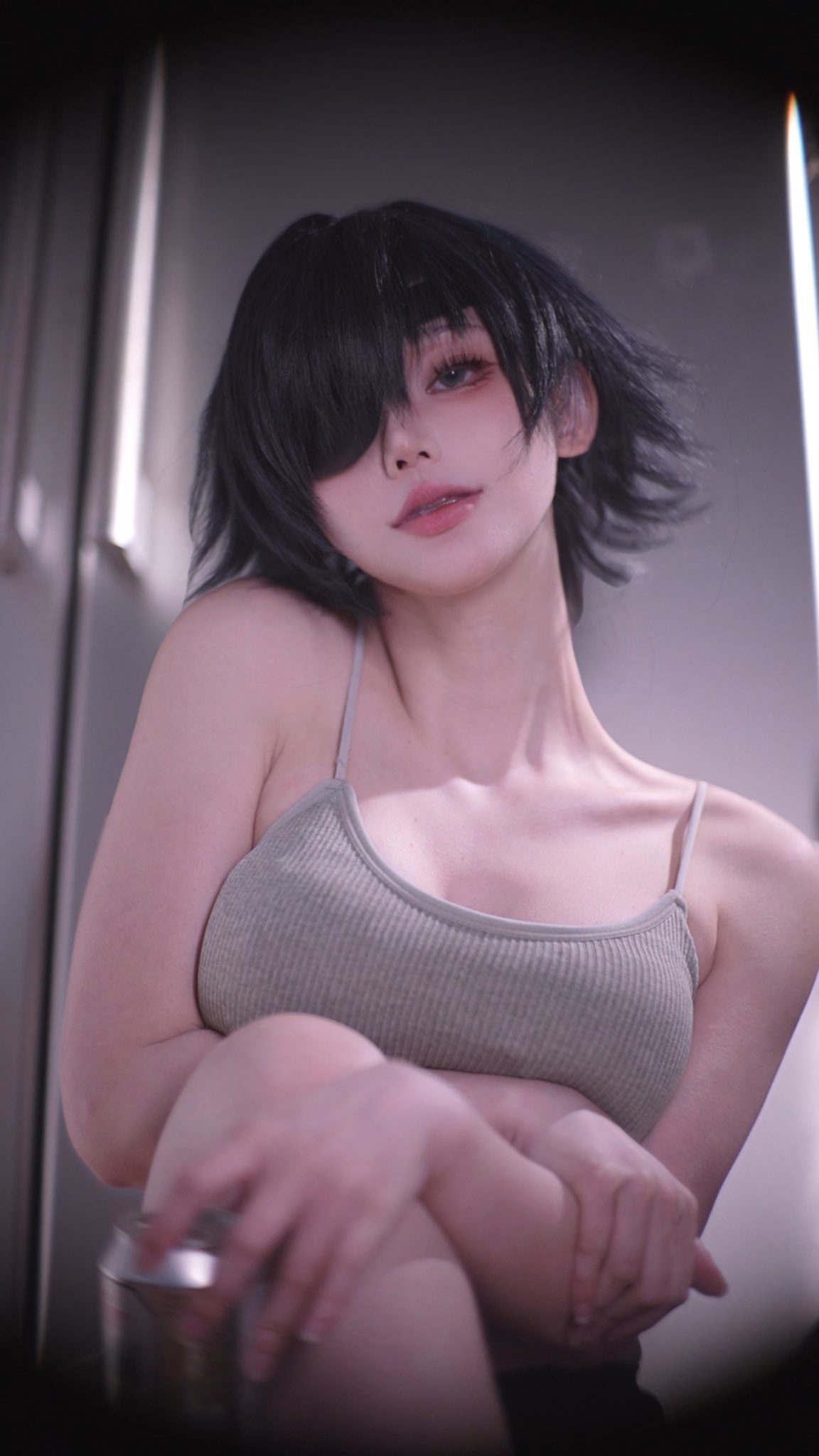 Beautiful female cosplayer transforms, making fans restless 4 Beautiful female coser captivates fans with her amazing portrayal - Image 4.