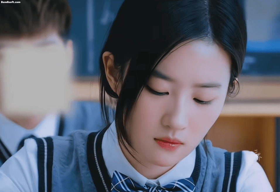 Liu Yifei's perfect visuals in the film “Hua Ra Anh Van.” Liu Yifei's stunning visuals