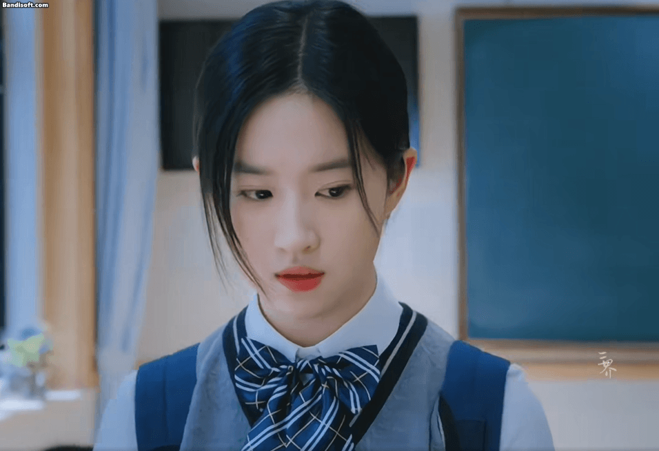 Visual shock of "flawless jade" of Liu Yifei 10 years ago: All the beauties in showbiz combined are not as beautiful 1 Visual appeal of Liu Yifei in the film