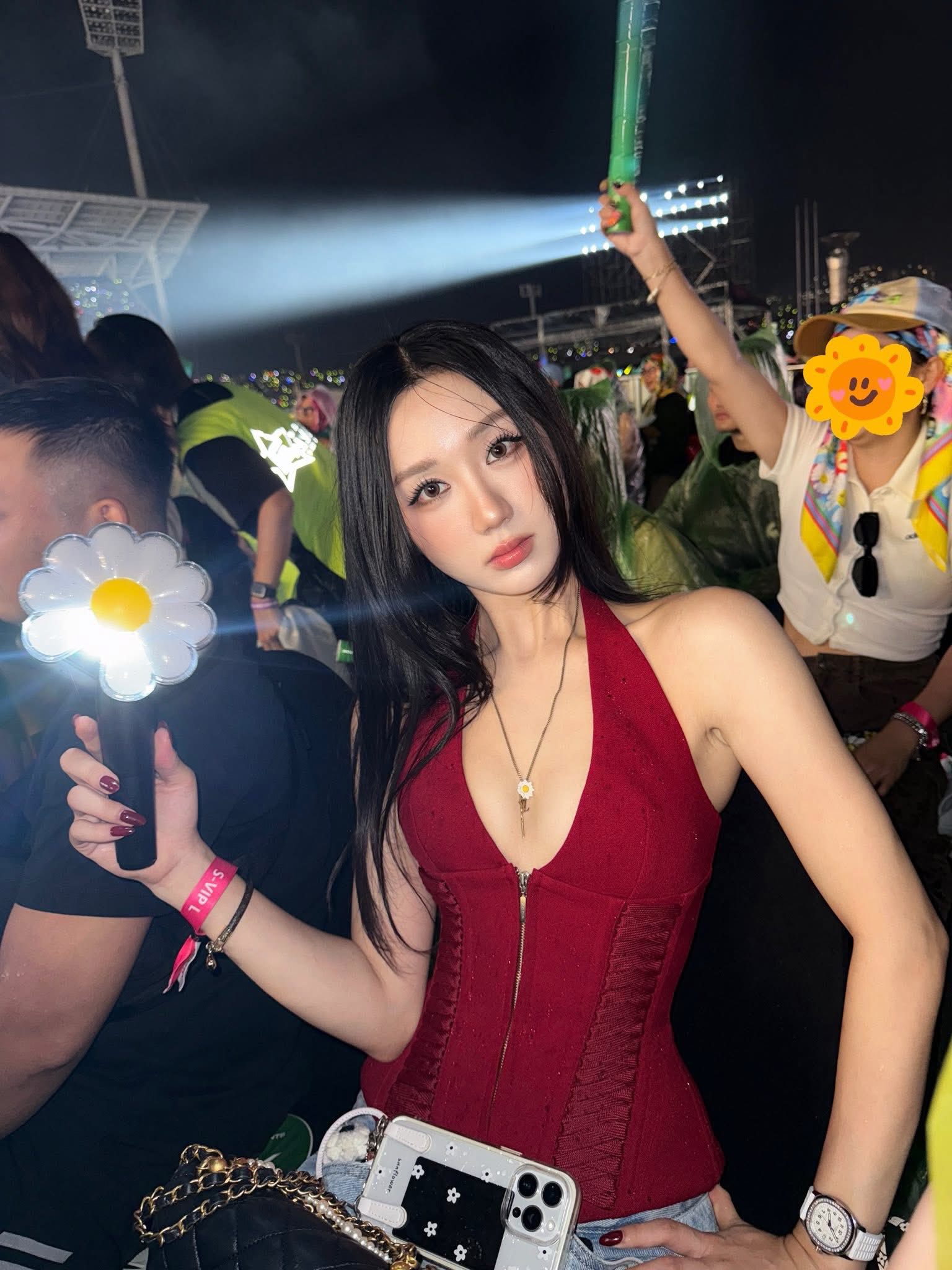 Mina Young's striking beauty Mina Young's striking beauty