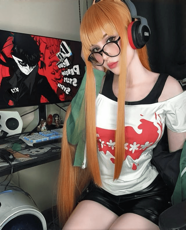 Reinamirai1 is a famous international cosplayer. Photo of Reinamirai1