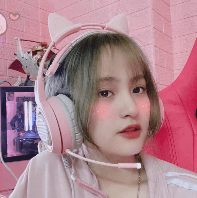 Video: The Fiery Comeback of Alice Xuân Hoài, Different from Her Time as a Hot Free Fire Streamer 3 Video: Heavy Alice's rising fame as a Free Fire streamer.