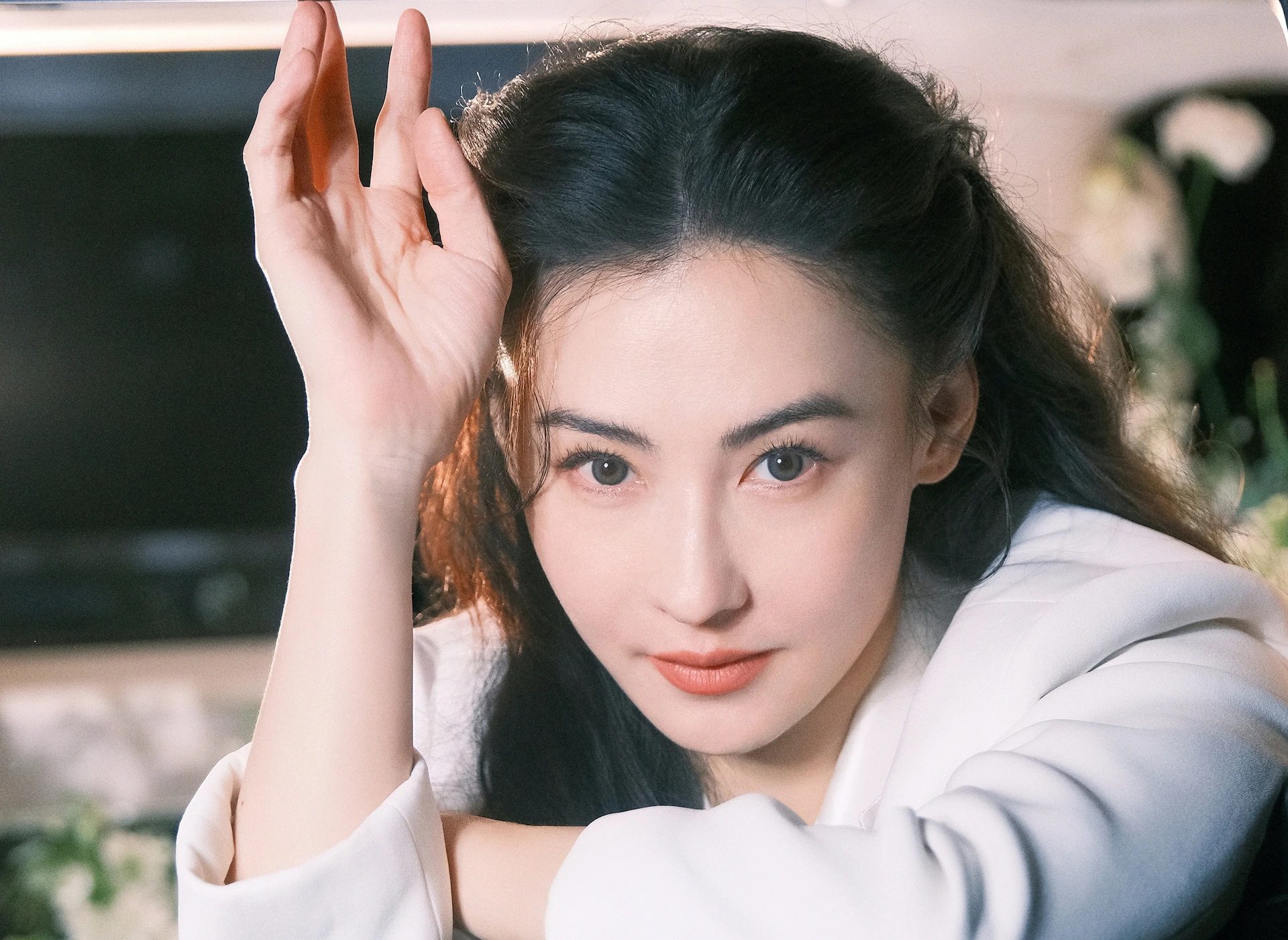 The actress is praised for maintaining her beauty even at the age of 45. Can’t believe this is Zhang Ba Chi, what happened to her beauty?