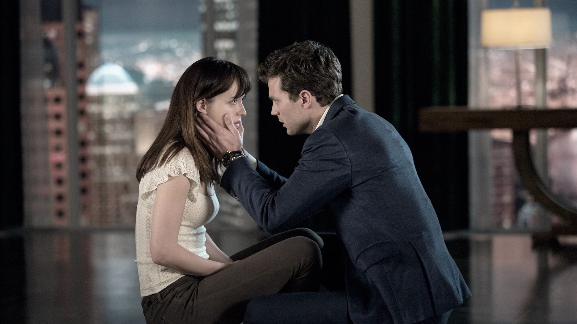 18+ Movie that Made the Whole World "Blush" 10 Years Ago: The Lead Actors Couldn’t Look at Each Other After a 7-Hour Steamy Scene 1 18+ films have made the world 'wake up' in the past 10 years: The male lead did not dare to look at the female lead after the 7-hour long hot scene - Image 1.