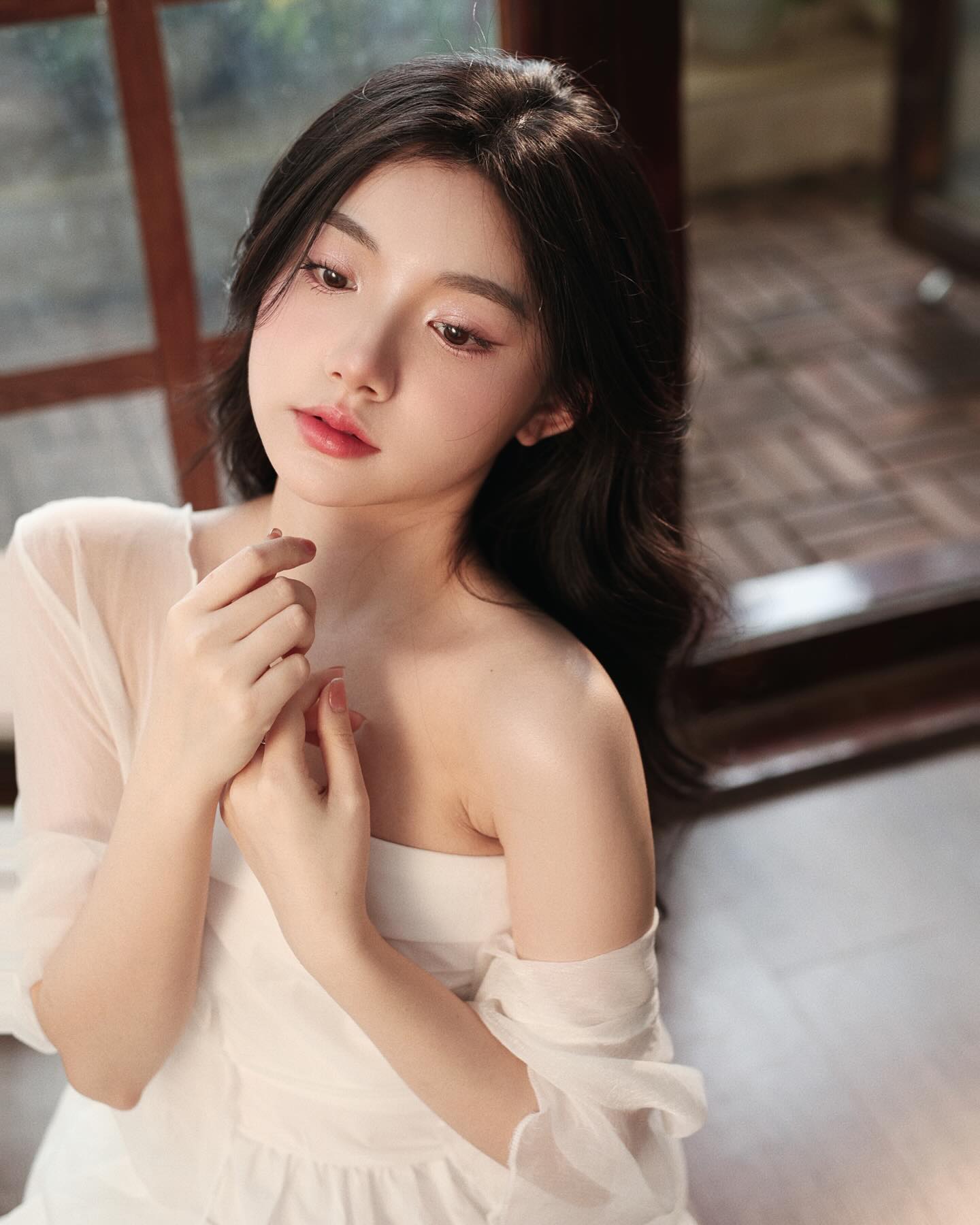 Hot girl mukbang shares a series of photos in a sexy bikini, mesmerizing figure 9 Mukbang queen displaying her figure in a bikini.