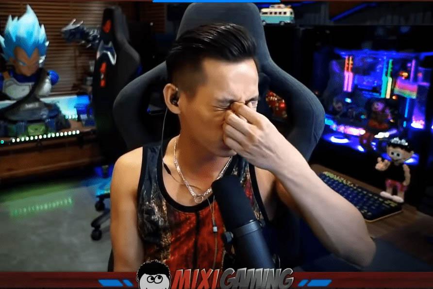 Social media shaken by the incident of a famous female streamer being assaulted by an "obsessed fan" 6 Streamer safety concerns