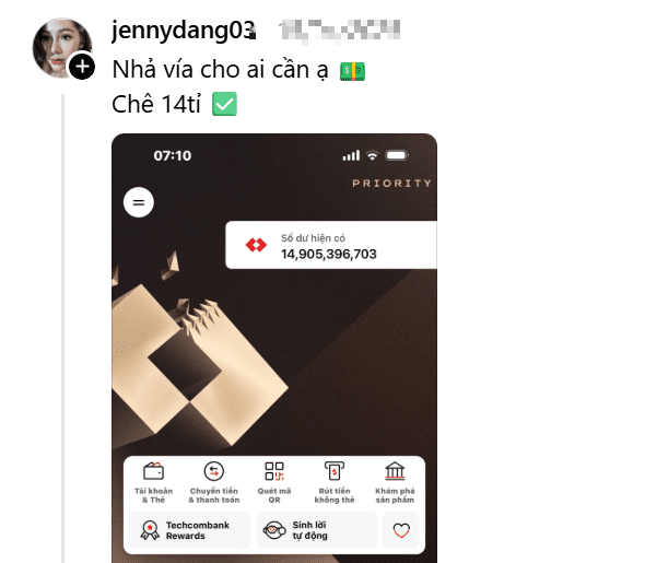 Beautiful hot girl shows off her huge bank balance, a stack of land use rights certificates, netizens eagerly "ask for blessings" 6 Beautiful girl flaunting wealth, attracting attention on social media.