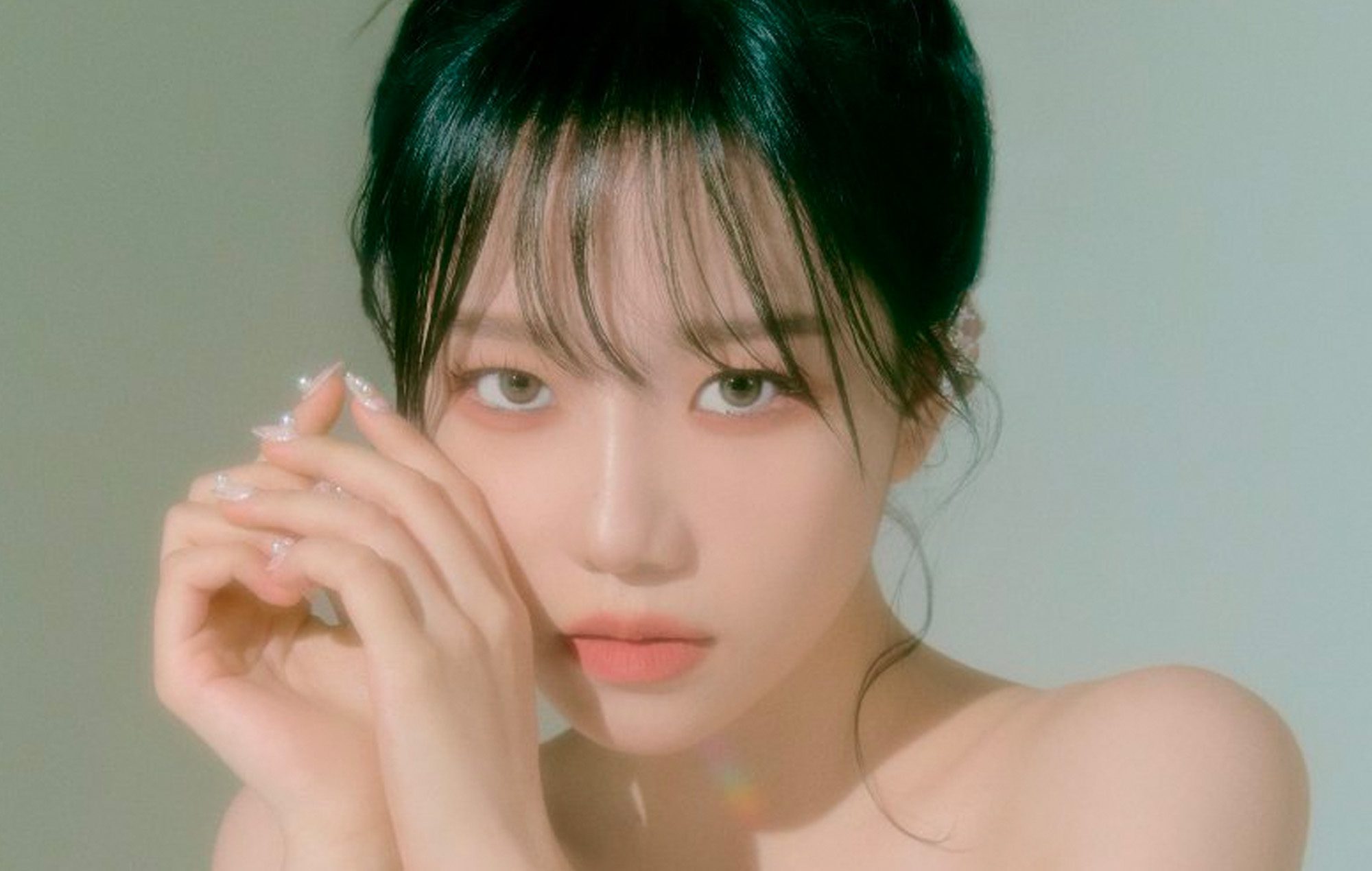 Jo Yu Ri outside of acting Jo Yu Ri outside of acting
