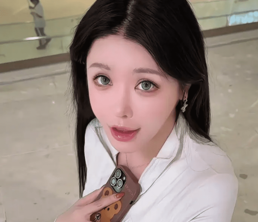Yu Zhiqing is a popular streamer with 3 million followers. Yu Zhiqing's Streaming