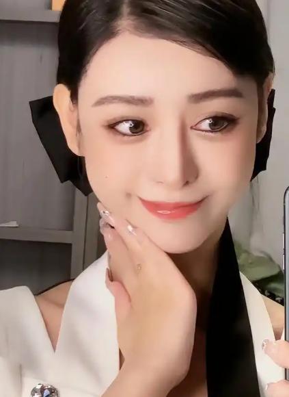 30 Billion, 8 Years of Surgery, Married to a Cosmetic Surgeon: What Happened to the Beautiful Hot Girl? 5 Ha Thu Tay's Stunning Looks